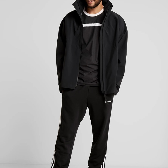 Adidas MYSHELTER Rain Jacket Size M - Picture 2 of 8